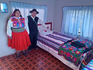 Room - Amantani casa de Mamani  (Amantani)