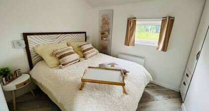 Equi lodge Jacuzzi a coeur de la foret proche Disney