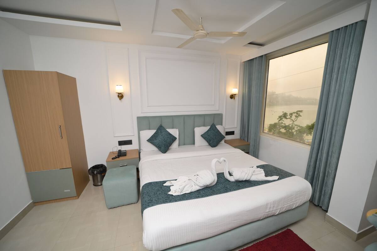 Double Room, Lake View | View from room