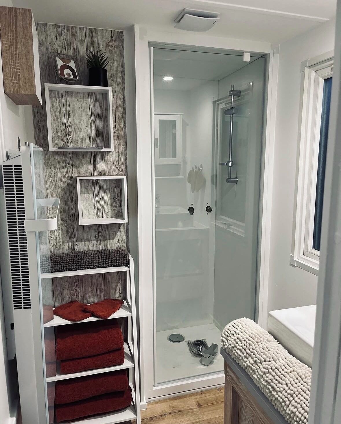 Towels, toilet paper