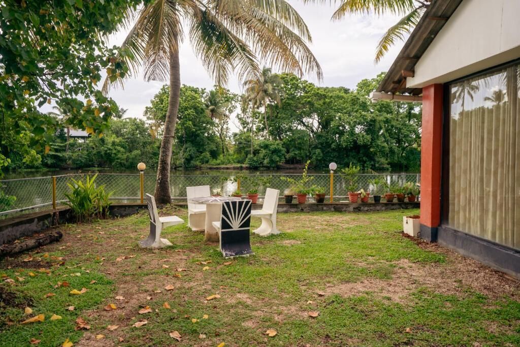 Khu ẩm thực ngoài trời