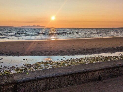 2 bedroom accommodation in Prestwick
