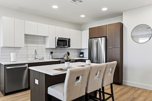 Coffee/tea maker, fridge, microwave, oven - North Scottsdale Condo • Shared Rooftop Pool + Spa + Sauna + Views | Azur #246 (Phoenix)