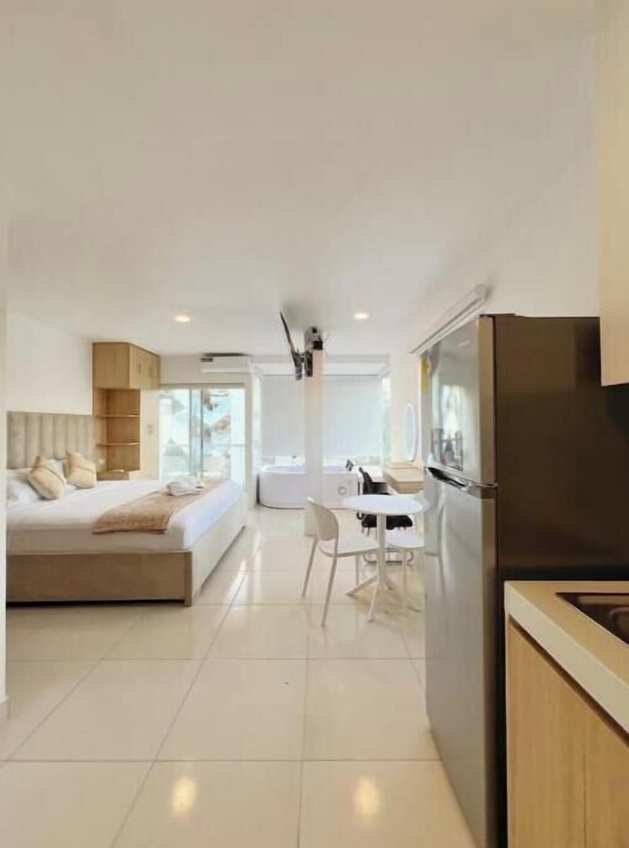 1 habitación, tabla de planchar con plancha y wifi 