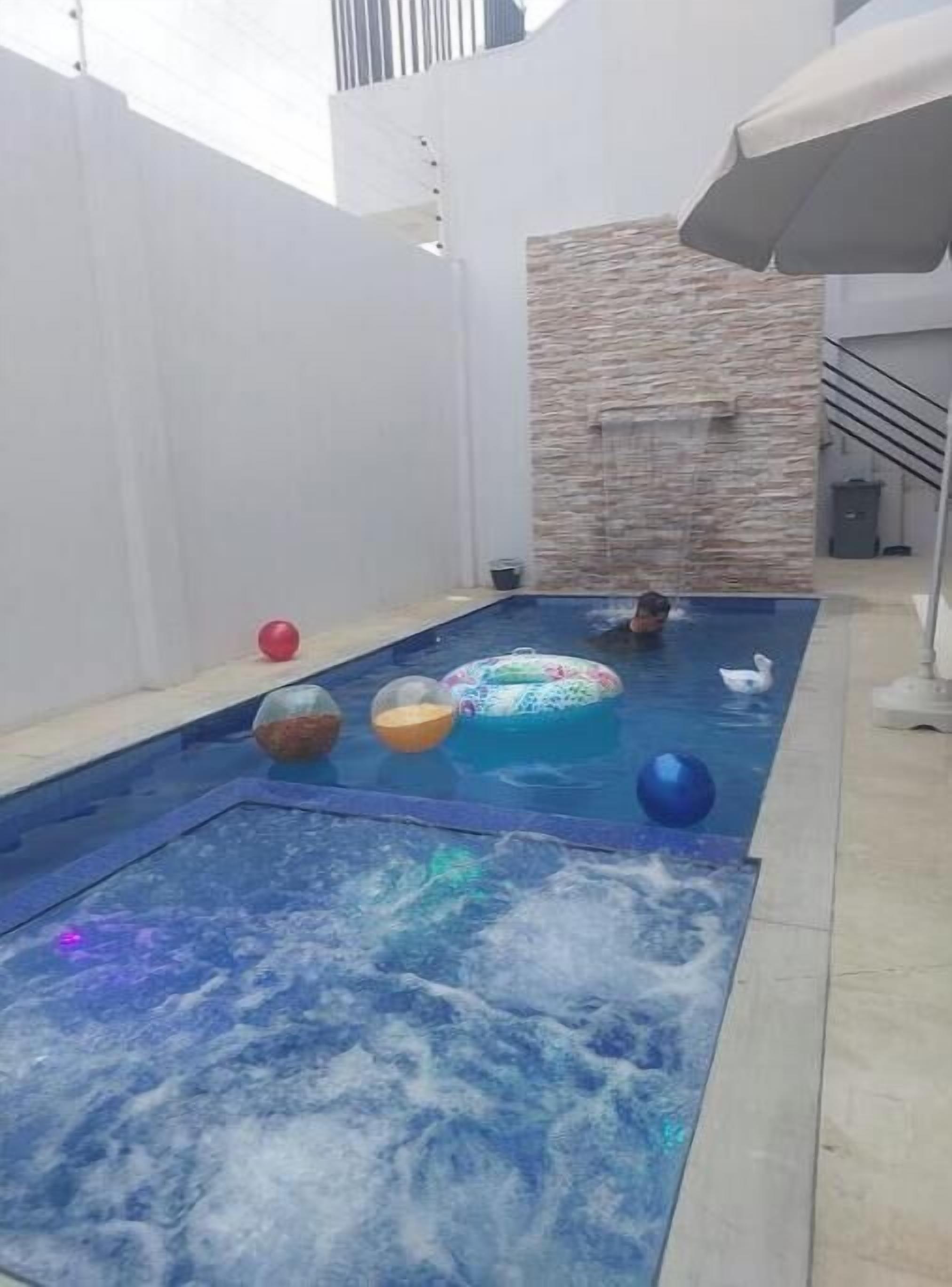 Piscina
