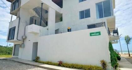 S10 Suite in Montañita