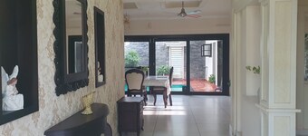 Family Friendly Private Pool Villa, Kochi Near Kadamakudi and Lulu