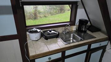 Wasserkocher mit Kaffee-/Teezubehör, Herdplatte