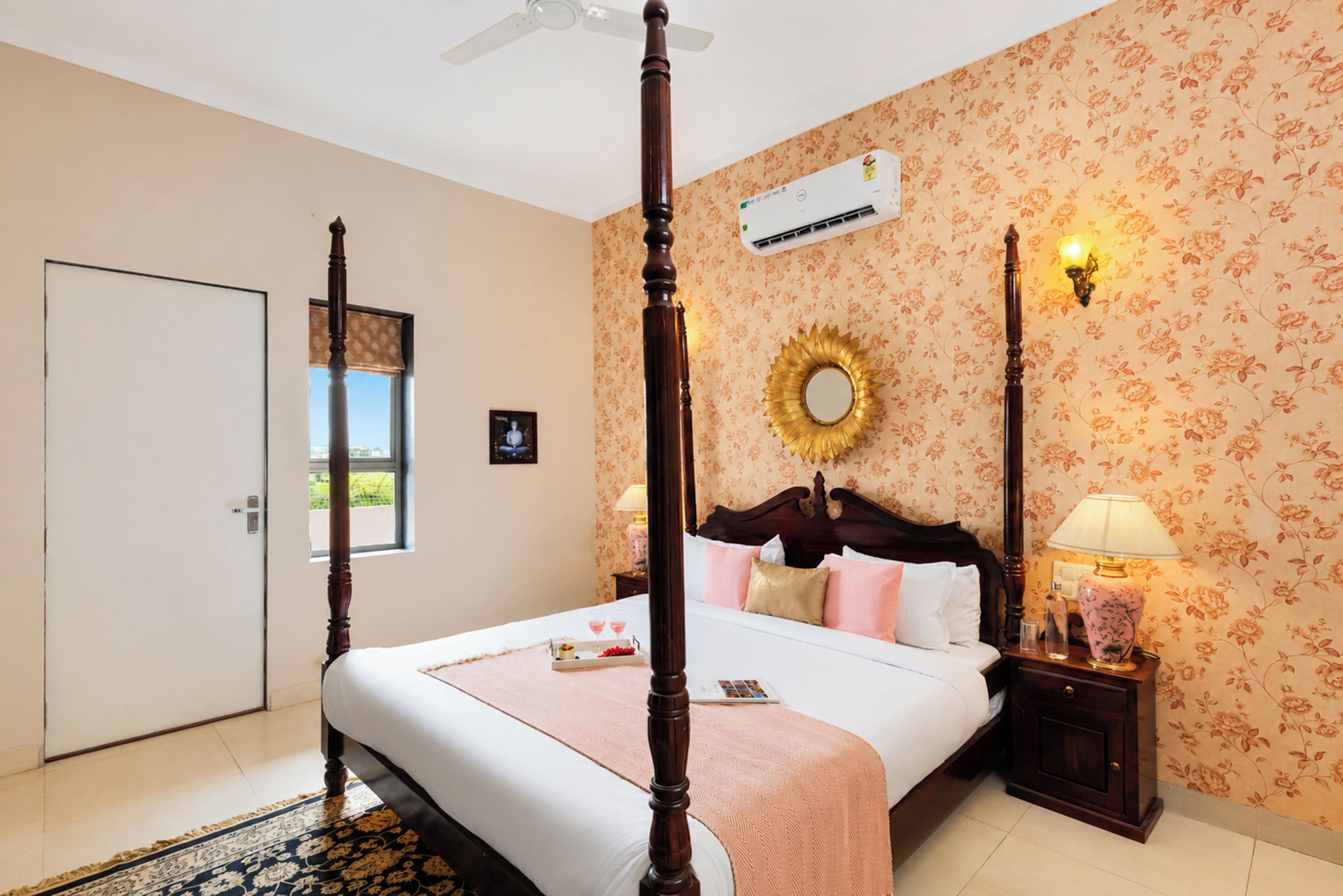 Deluxe Villa | Iron/ironing board, WiFi (free)