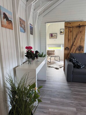 Lobby - summer house offers breathtaking views and horses (Árborg)