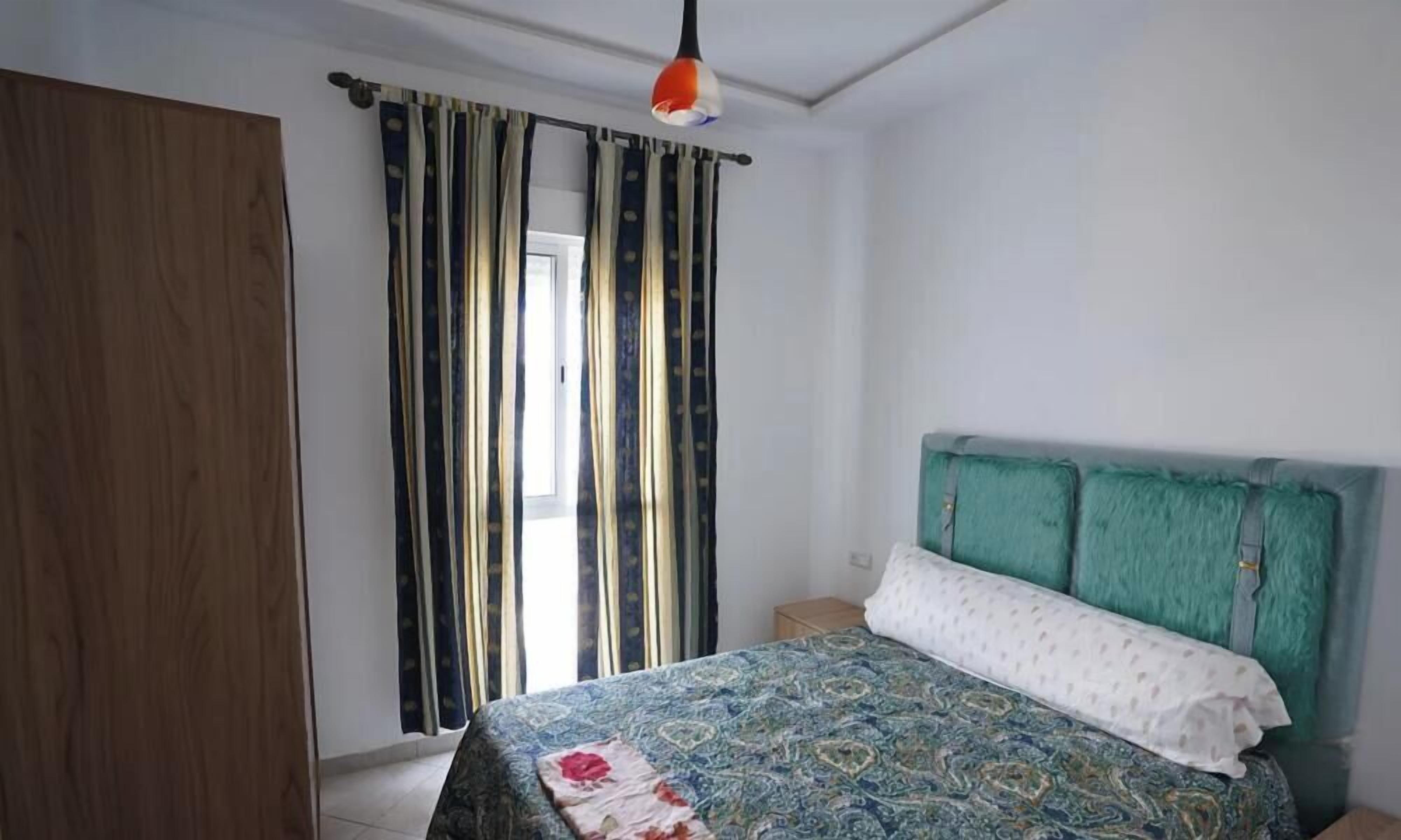 2 bedrooms