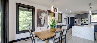 Brand-New Luxury Estate with Expansive Mtn Views!