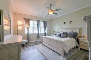 Room - Near Tyndall AFB & the Beach! Panama City Retreat (Panama City)