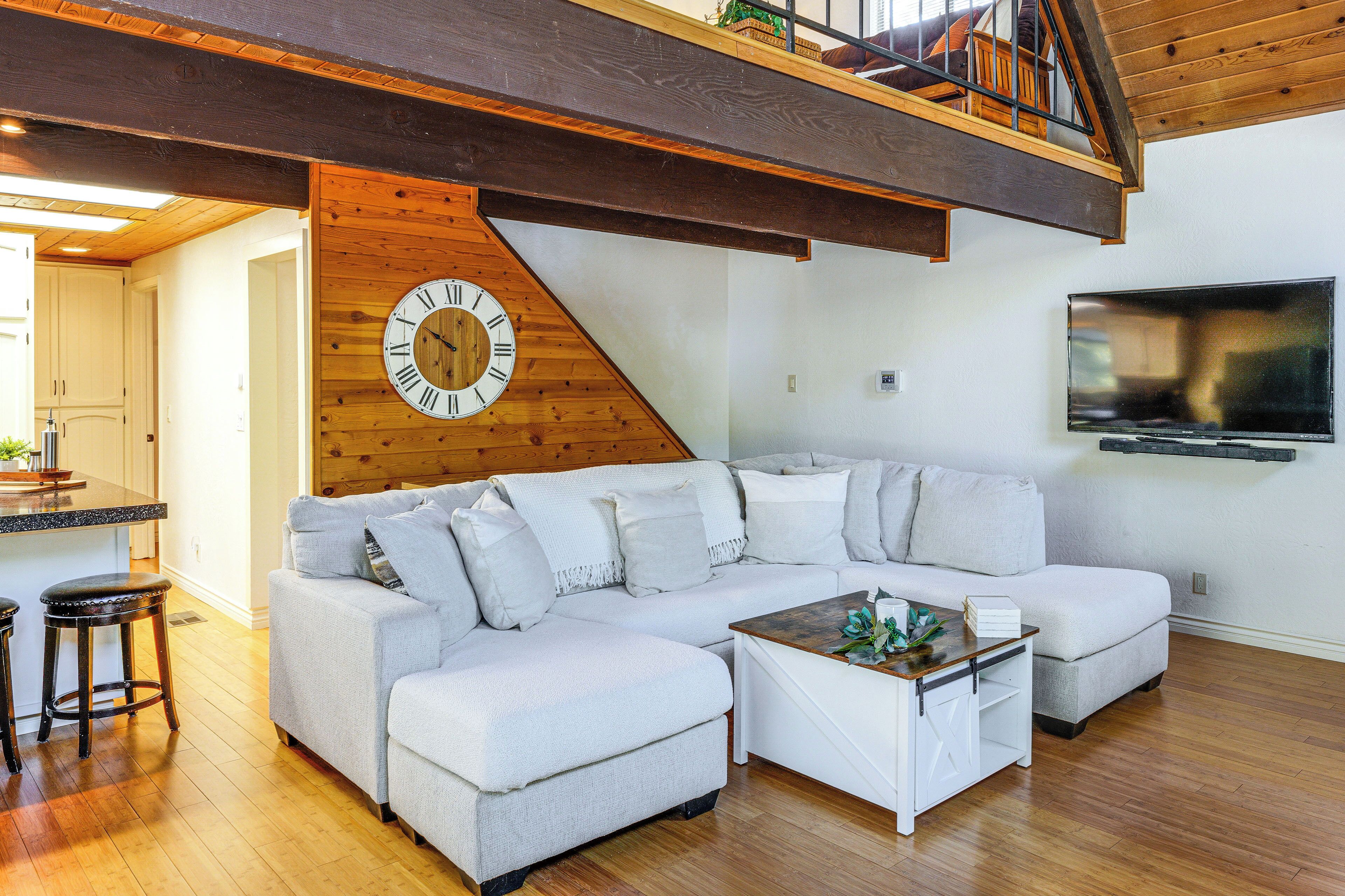 Hike, Swim & Relax: Pine Mountain Club Escape! - California