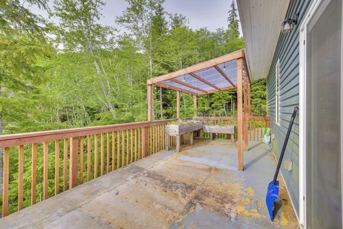 Private Sauna! Pet-Friendly Escape in Ketchikan