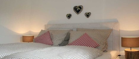 1 bedroom, iron/ironing board, bed sheets