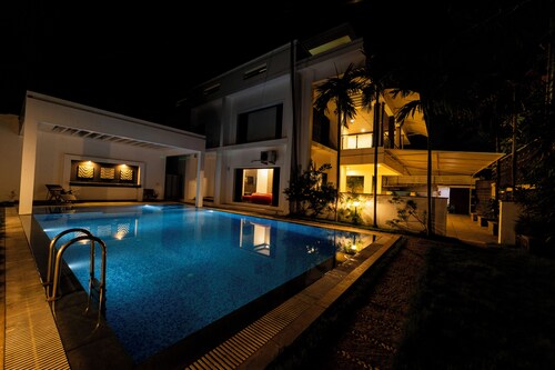 ELIVAAS Gerrys 4BHK Villa with Terrace