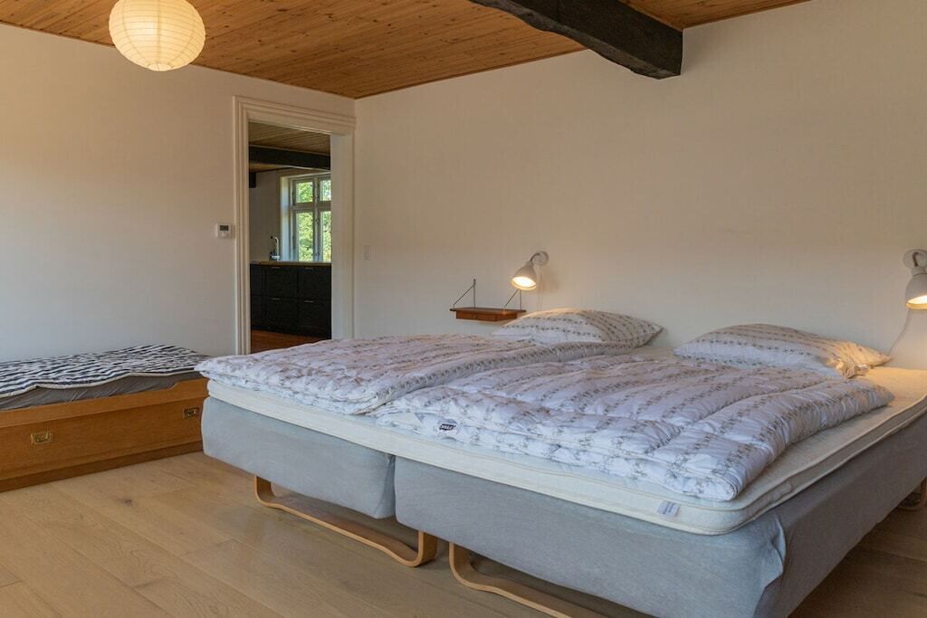4 bedrooms, free WiFi