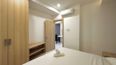 2830 Direct sea view 1 BR Muong Thanh 60 Tran Phu Nha Trang