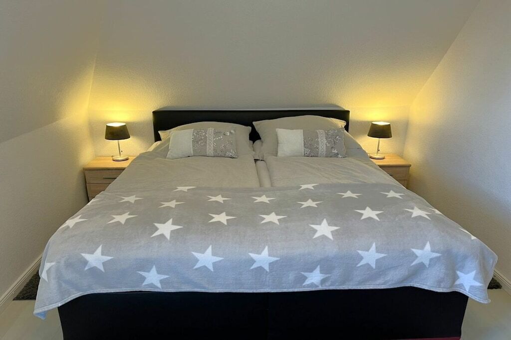 1 bedroom, iron/ironing board, travel crib, WiFi (free)