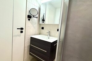 Bathroom - "SUNPLACE" at Haus Wattenmeer (Büsum)