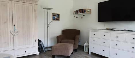 Smart TV, books