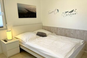 Room - Holiday home with 2 bedrooms (Warwerort)
