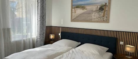 2 bedrooms, WiFi (free)