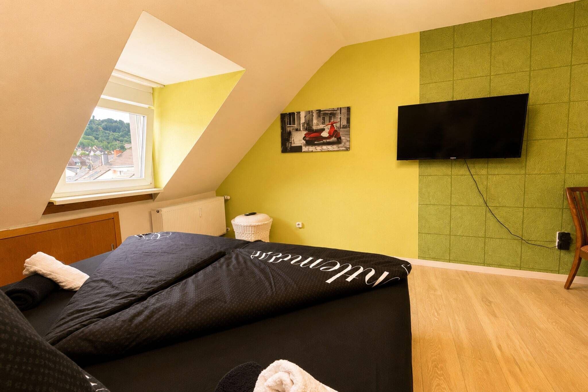 2 habitaciones, tabla de planchar con plancha y wifi gratis 