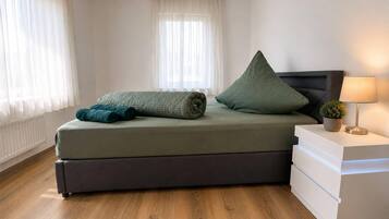 2 Schlafzimmer, Bügeleisen/Bügelbrett, Reisekinderbett, kostenloses WLAN