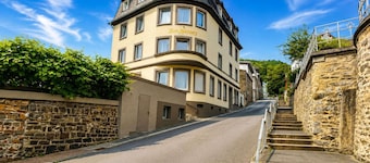 Zum Rheinberg – City Studio