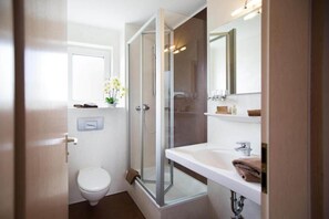 Douche, séchoir à cheveux