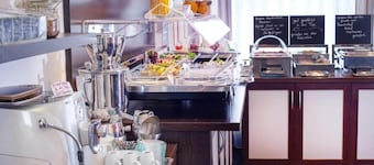 Stuttgart Großbettlingen Hotel by Belvilla Comfort Room