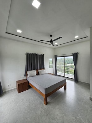 Deluxe Room, Balcony | Free WiFi - Hotel Randha (Randha)