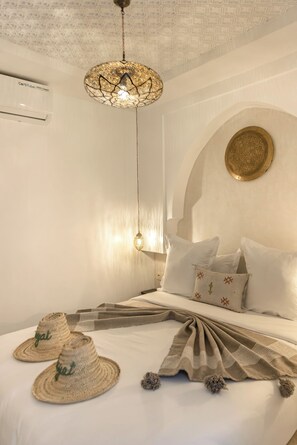 Free WiFi, bed sheets - Your Douiria (Marrakesh)