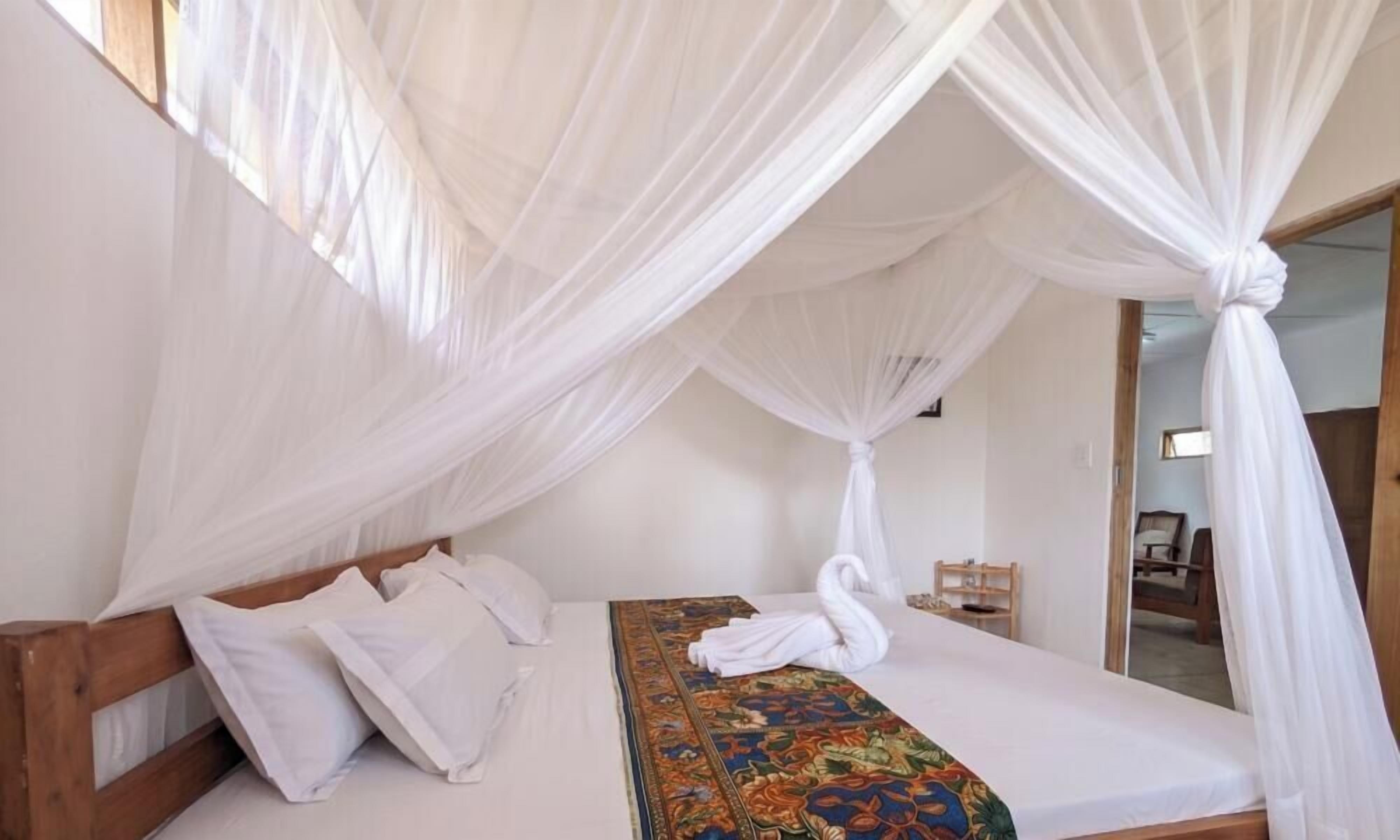 3 bedrooms, WiFi, bed sheets