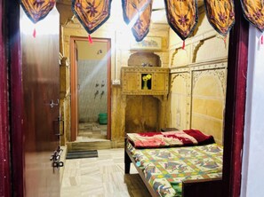 Family Quadruple Room, City View | Desk, free WiFi - Jeet Mahal Hotel In Jaisalmer (Jaisalmer)