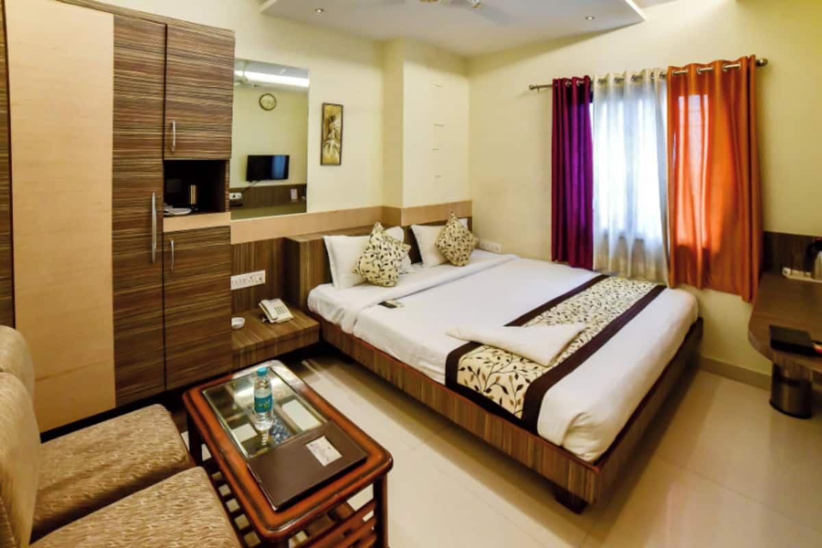Habitación doble presidencial, vista a la ciudad | Escritorio y wifi gratis
