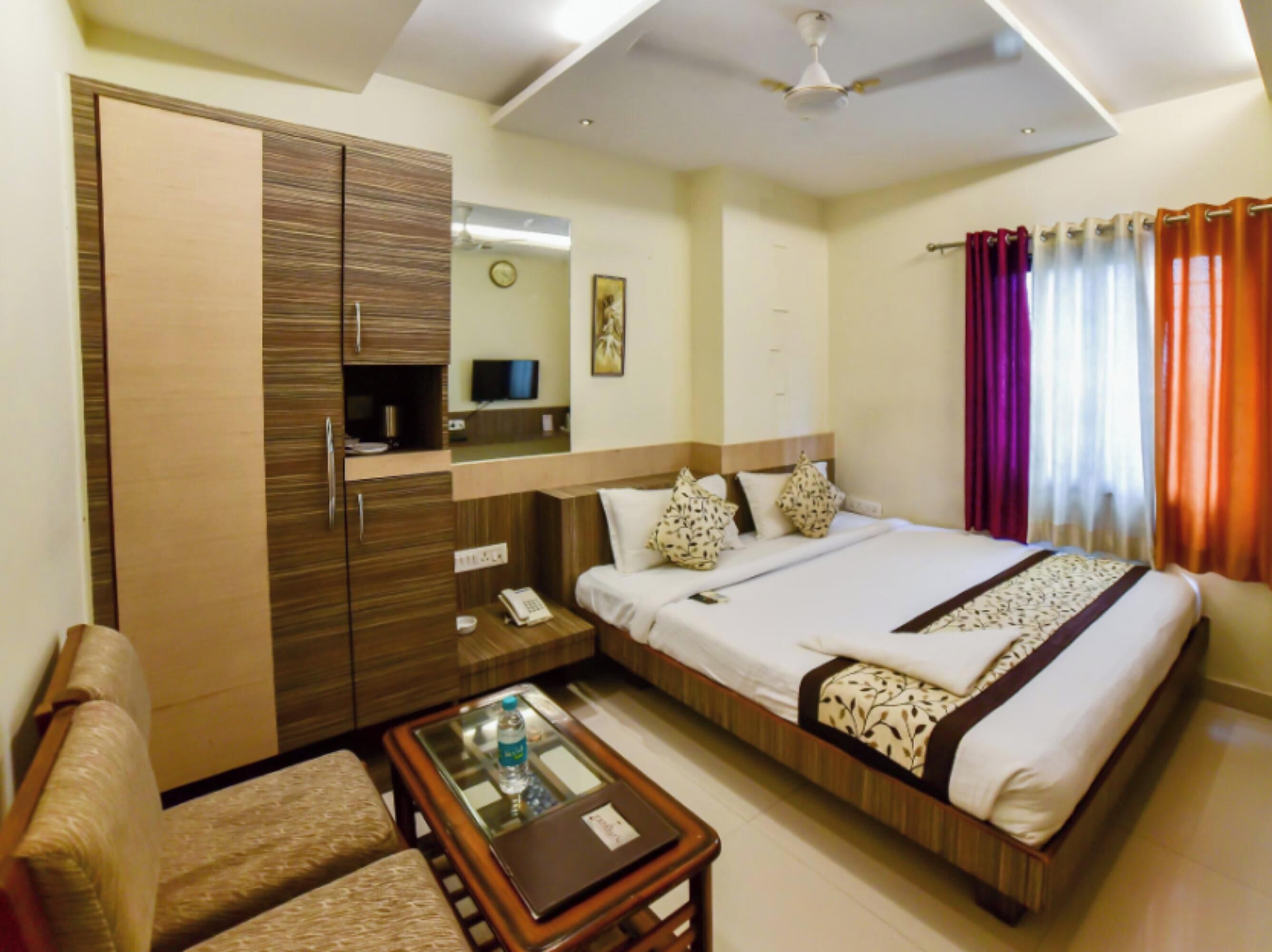 Presidential Double Room, City View | Desk, WiFi (free)
