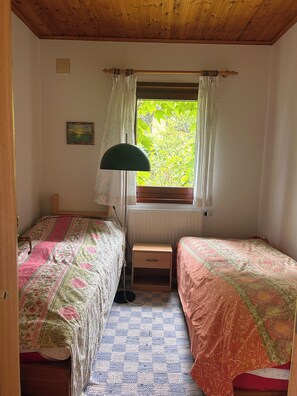 Room - Vrbo Property (Pommoissel)