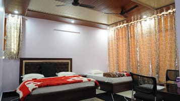 Deluxe Triple Room, City View