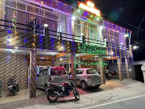 Exterior - Hotel in Berinag Shri Anand (Berinag)