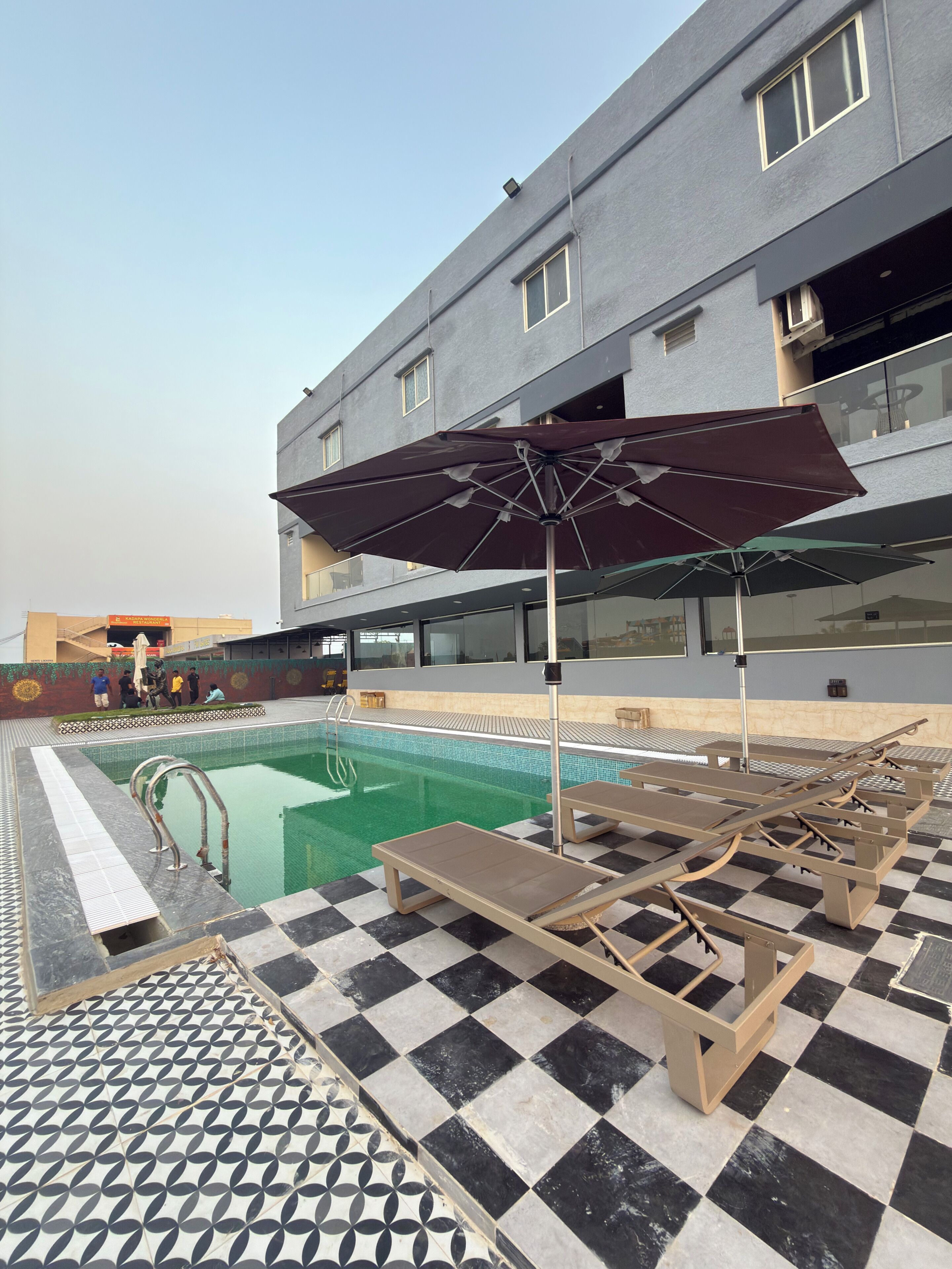 Udendørs pool
