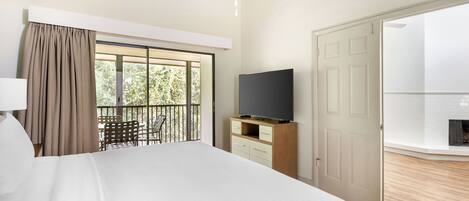2 bedrooms, WiFi (free), bed sheets