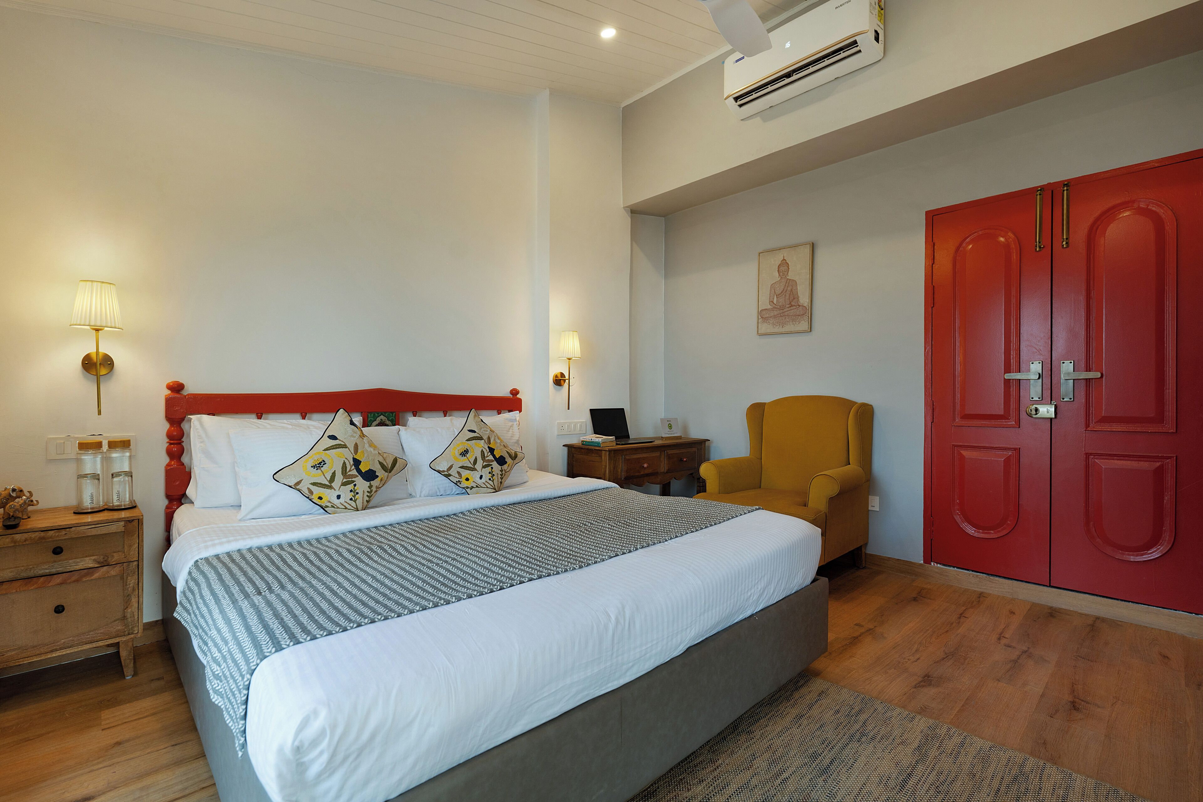 Deluxe Villa | Iron/ironing board, free WiFi
