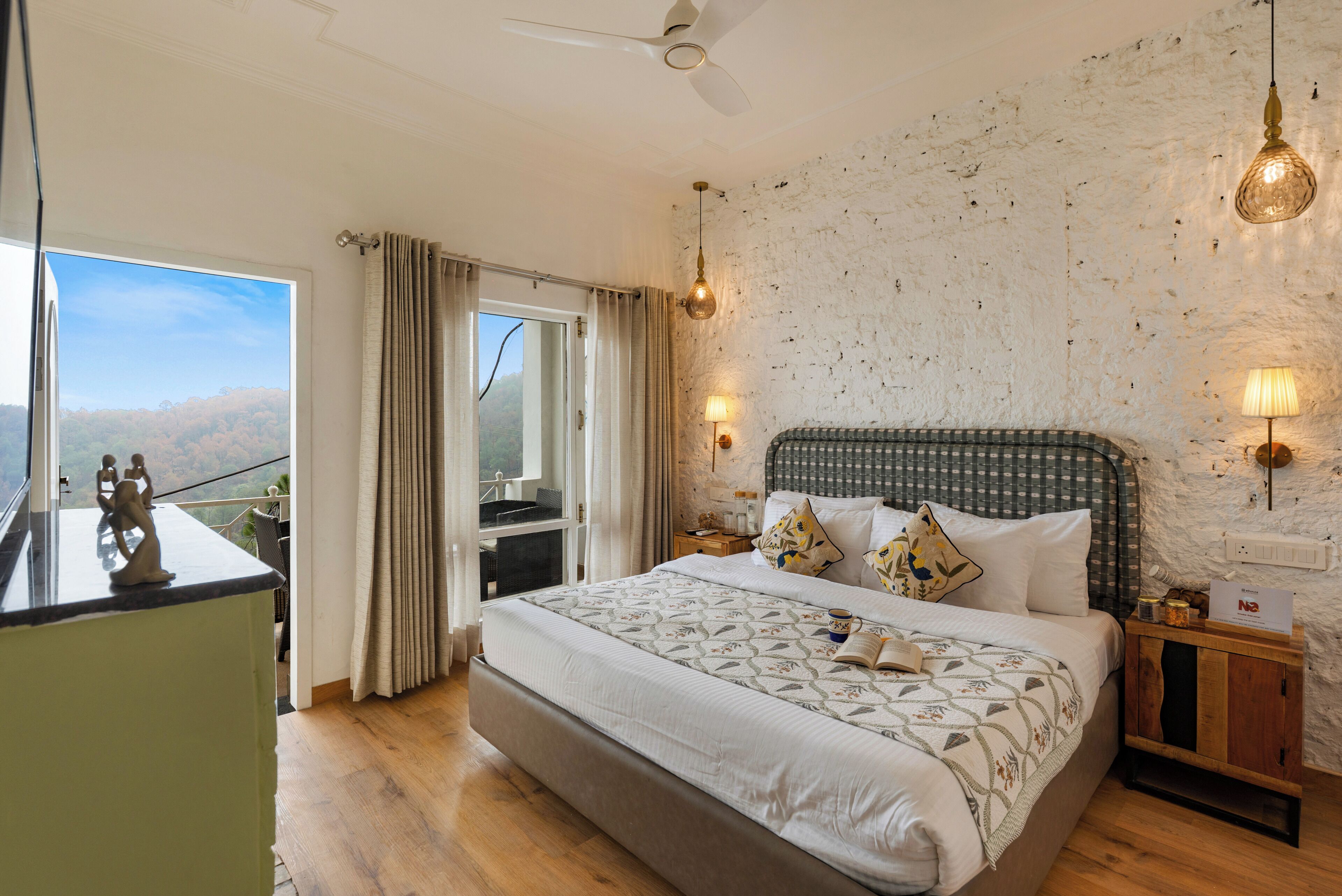 Villa Deluxe | Tabla de planchar con plancha y wifi gratis 