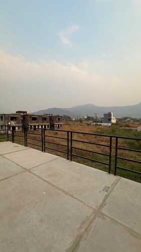 Lovely 3-bedroom cottage with terrace and AC in charming Lonavala