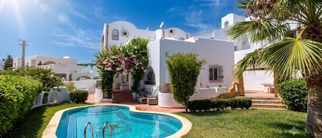 Deluxe House | Pool