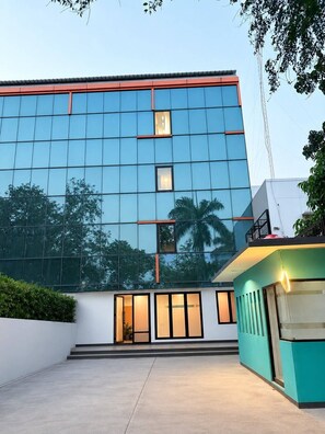 Exterior - Sera Inn Tanjung Priuk (Jakarta)