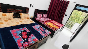 Ropa de cama hipoalergénica, escritorio y wifi gratis